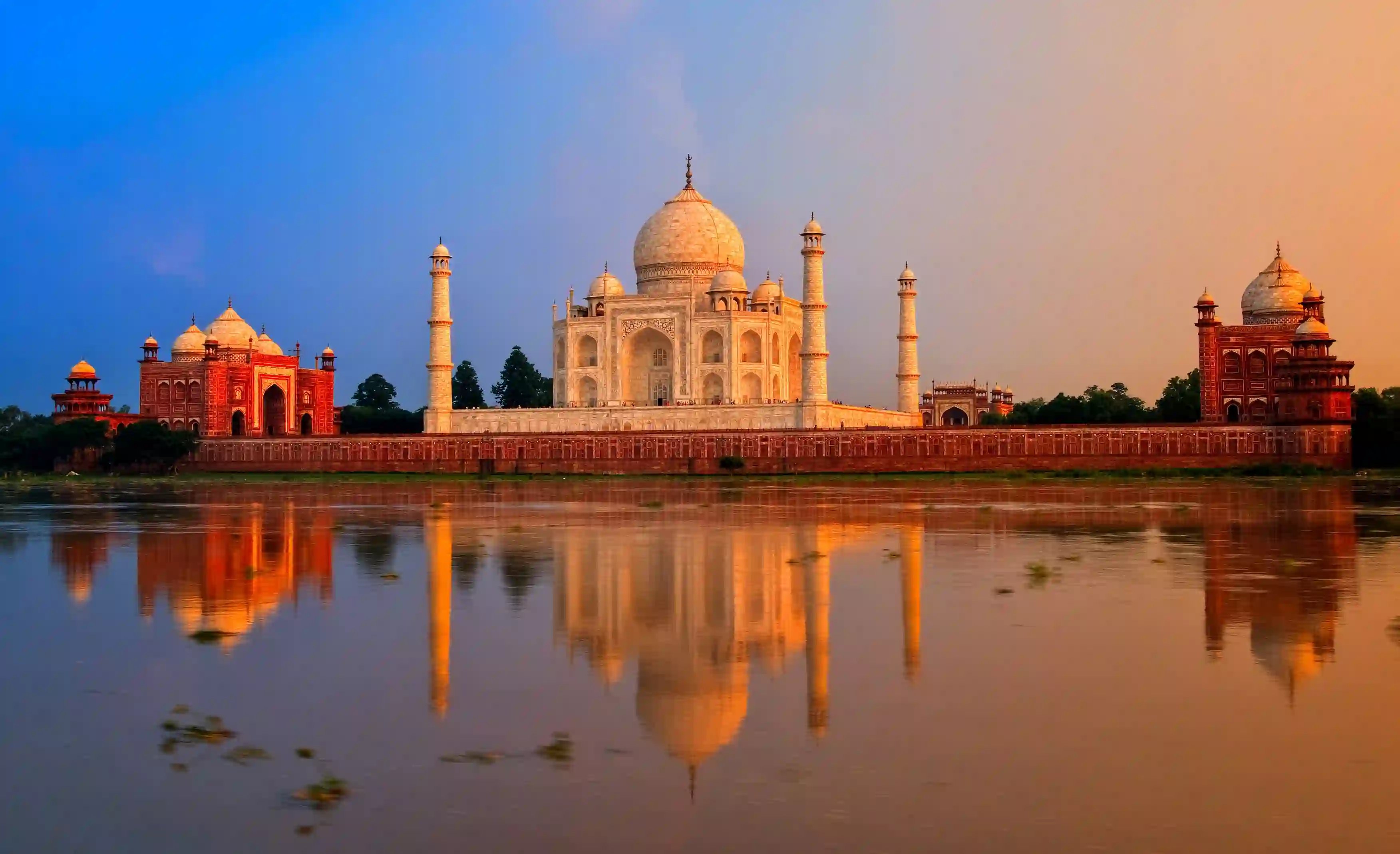 Sunrise Taj Mahal and Mathura Day Tour
